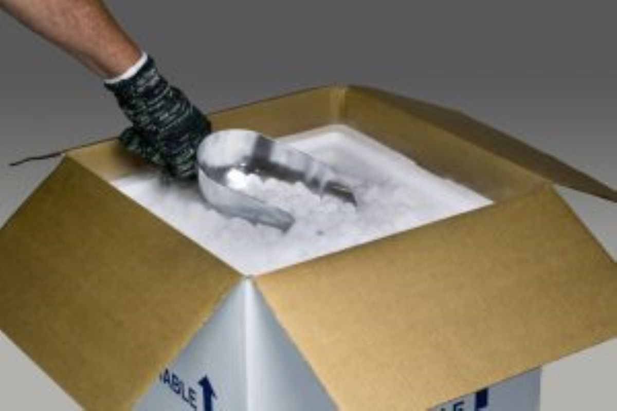 How to Use Dry Ice in a Cooler: Handling, Positioning, Benefits